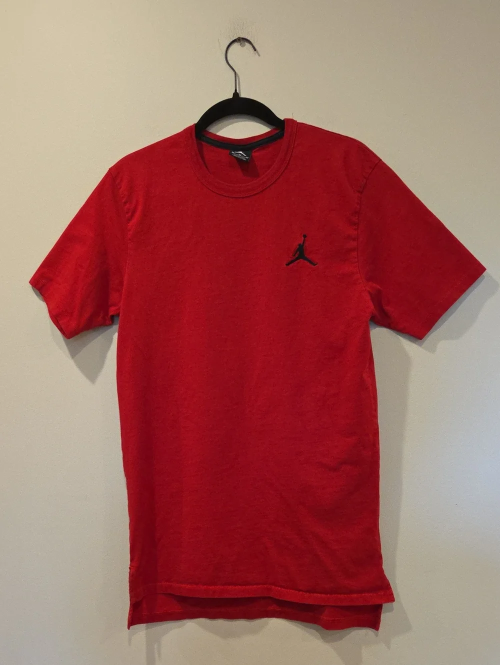 JORDAN Men’s Red Short-Sleeve Crewneck T-Shirt